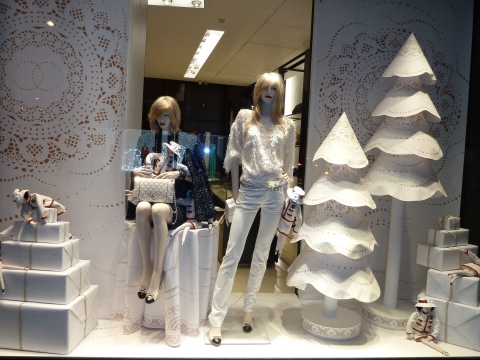 Chanel dolls feature in Brompton Cross windows for Xmas 2010